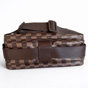 Louis Vuitton Naviglio Shoulder Bag Brown Leather